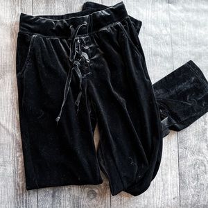 Material Girl Active Velvet Pants XS